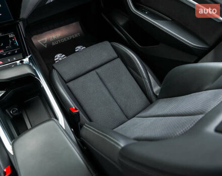 Білий Ауді E-Tron, об'ємом двигуна 0 л та пробігом 57 тис. км за 50555 $, фото 33 на Automoto.ua