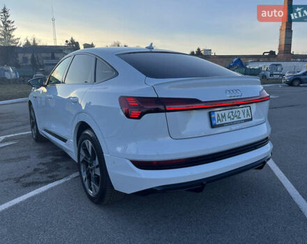 Белый Ауди E-Tron, объемом двигателя 0 л и пробегом 57 тыс. км за 32200 $, фото 9 на Automoto.ua