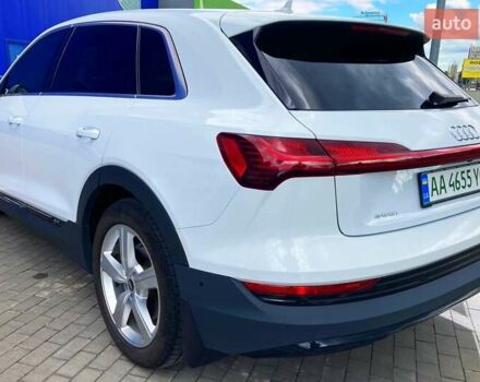 Білий Ауді E-Tron, об'ємом двигуна 0 л та пробігом 78 тис. км за 29800 $, фото 3 на Automoto.ua