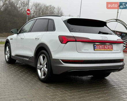 Білий Ауді E-Tron, об'ємом двигуна 0 л та пробігом 69 тис. км за 31500 $, фото 1 на Automoto.ua