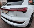Белый Ауди E-Tron, объемом двигателя 0 л и пробегом 140 тыс. км за 31449 $, фото 76 на Automoto.ua
