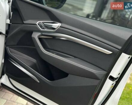 Ауди E-Tron 2021 в Бучаче на Automoto.ua Белый Ауди E-Tron, объемом двигателя 0 л и пробегом 63 тыс. км за 34500 $, фото 50 на Automoto.ua