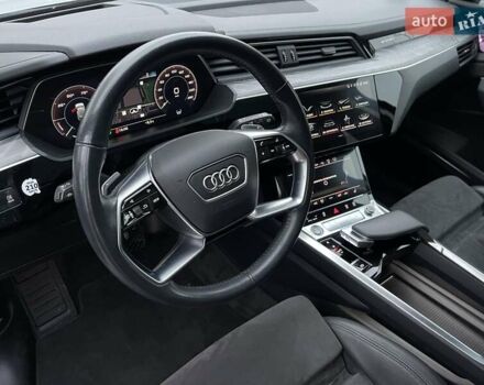 Білий Ауді E-Tron, об'ємом двигуна 0 л та пробігом 76 тис. км за 33600 $, фото 23 на Automoto.ua