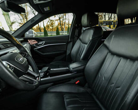 Белый Ауди E-Tron, объемом двигателя 0 л и пробегом 73 тыс. км за 46990 $, фото 39 на Automoto.ua