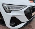 Белый Ауди E-Tron, объемом двигателя 0 л и пробегом 140 тыс. км за 31449 $, фото 23 на Automoto.ua