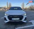 Белый Ауди E-Tron, объемом двигателя 0 л и пробегом 57 тыс. км за 32200 $, фото 2 на Automoto.ua