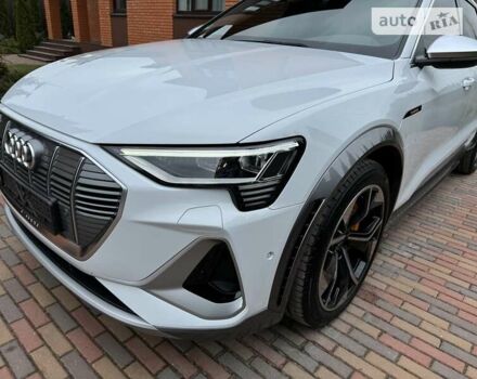 Білий Ауді E-Tron, об'ємом двигуна 0 л та пробігом 36 тис. км за 52499 $, фото 7 на Automoto.ua