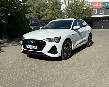 Білий Ауді E-Tron, об'ємом двигуна 0 л та пробігом 16 тис. км за 44900 $, фото 4 на Automoto.ua