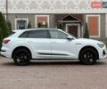 Белый Ауди E-Tron, объемом двигателя 0 л и пробегом 140 тыс. км за 31449 $, фото 72 на Automoto.ua
