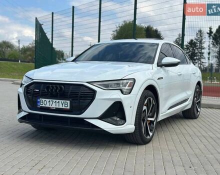 Ауди E-Tron 2021 в Бучаче на Automoto.ua Белый Ауди E-Tron, объемом двигателя 0 л и пробегом 63 тыс. км за 34500 $, фото 15 на Automoto.ua