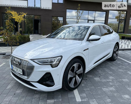 Білий Ауді E-Tron, об'ємом двигуна 0 л та пробігом 39 тис. км за 43499 $, фото 2 на Automoto.ua