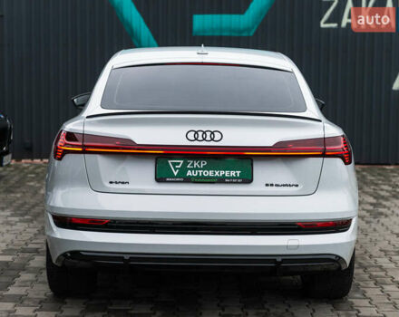 Білий Ауді E-Tron, об'ємом двигуна 0 л та пробігом 57 тис. км за 50555 $, фото 8 на Automoto.ua