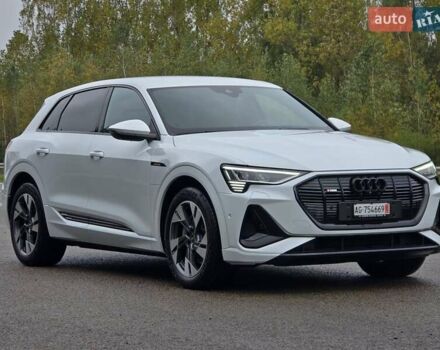 Белый Ауди E-Tron, объемом двигателя 0 л и пробегом 68 тыс. км за 39999 $, фото 12 на Automoto.ua