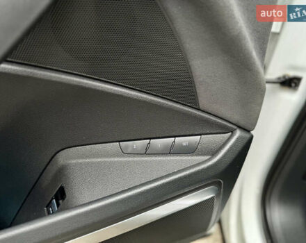 Белый Ауди E-Tron, объемом двигателя 0 л и пробегом 97 тыс. км за 42900 $, фото 29 на Automoto.ua