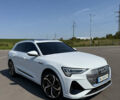Белый Ауди E-Tron, объемом двигателя 0 л и пробегом 46 тыс. км за 32800 $, фото 1 на Automoto.ua