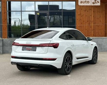 Білий Ауді E-Tron, об'ємом двигуна 0 л та пробігом 63 тис. км за 45900 $, фото 5 на Automoto.ua