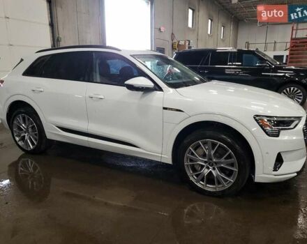 Білий Ауді E-Tron, об'ємом двигуна 0 л та пробігом 84 тис. км за 18500 $, фото 3 на Automoto.ua