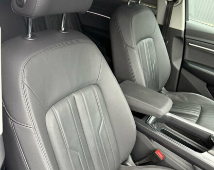 Белый Ауди E-Tron, объемом двигателя 0 л и пробегом 140 тыс. км за 33490 $, фото 44 на Automoto.ua