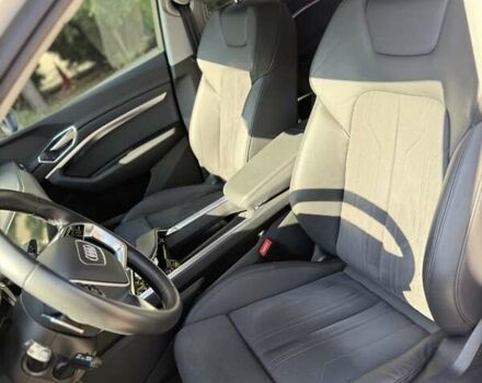 Білий Ауді E-Tron, об'ємом двигуна 0 л та пробігом 16 тис. км за 44900 $, фото 13 на Automoto.ua