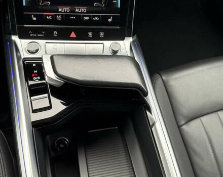 Белый Ауди E-Tron, объемом двигателя 0 л и пробегом 140 тыс. км за 33490 $, фото 28 на Automoto.ua