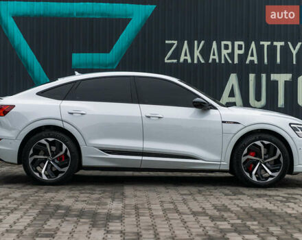 Білий Ауді E-Tron, об'ємом двигуна 0 л та пробігом 57 тис. км за 50555 $, фото 12 на Automoto.ua