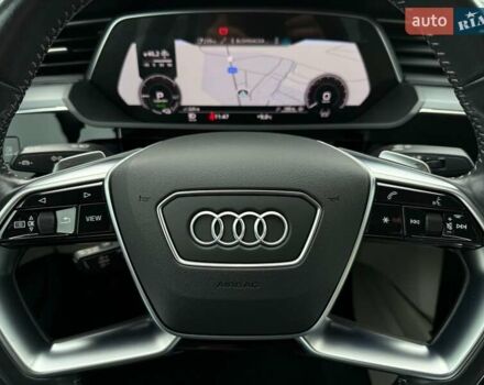 Белый Ауди E-Tron, объемом двигателя 0 л и пробегом 82 тыс. км за 38400 $, фото 52 на Automoto.ua