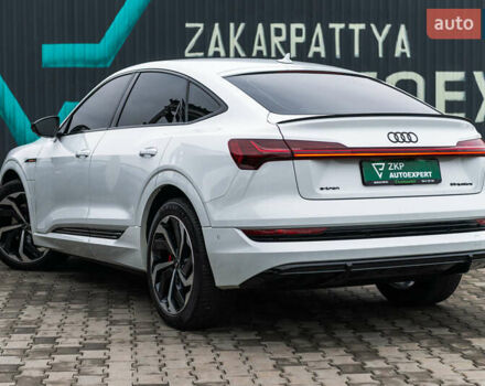 Білий Ауді E-Tron, об'ємом двигуна 0 л та пробігом 57 тис. км за 50555 $, фото 5 на Automoto.ua