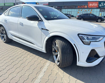 Белый Ауди E-Tron, объемом двигателя 0 л и пробегом 62 тыс. км за 48100 $, фото 16 на Automoto.ua