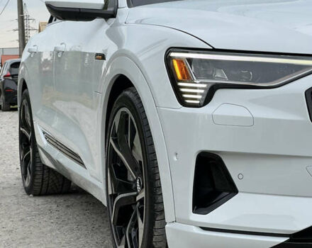 Білий Ауді E-Tron, об'ємом двигуна 0 л та пробігом 38 тис. км за 46000 $, фото 5 на Automoto.ua