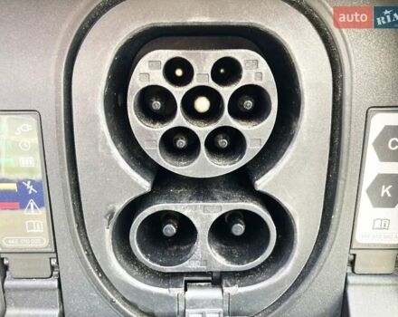 Белый Ауди E-Tron, объемом двигателя 0 л и пробегом 78 тыс. км за 29800 $, фото 13 на Automoto.ua