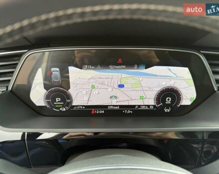 Белый Ауди E-Tron, объемом двигателя 0 л и пробегом 140 тыс. км за 31449 $, фото 99 на Automoto.ua