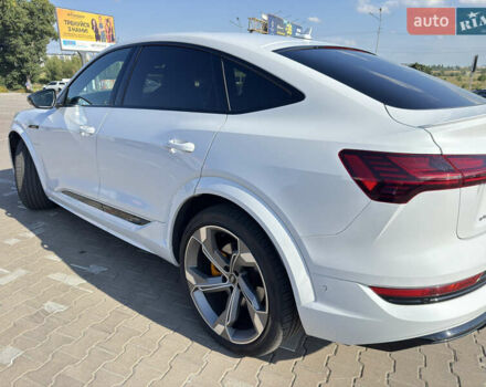 Белый Ауди E-Tron, объемом двигателя 0 л и пробегом 62 тыс. км за 48100 $, фото 18 на Automoto.ua