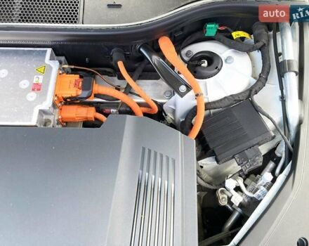 Білий Ауді E-Tron, об'ємом двигуна 0 л та пробігом 78 тис. км за 29800 $, фото 10 на Automoto.ua