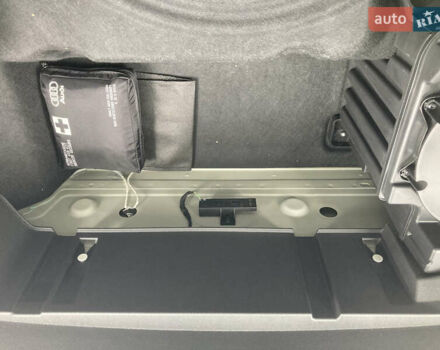 Белый Ауди E-Tron, объемом двигателя 0 л и пробегом 78 тыс. км за 29800 $, фото 15 на Automoto.ua