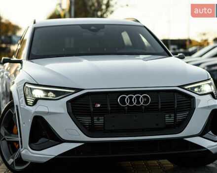 Белый Ауди E-Tron, объемом двигателя 0 л и пробегом 73 тыс. км за 46990 $, фото 9 на Automoto.ua