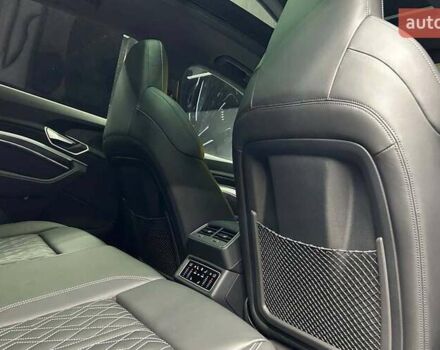 Білий Ауді E-Tron, об'ємом двигуна 0 л та пробігом 13 тис. км за 42500 $, фото 19 на Automoto.ua