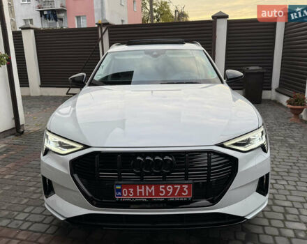 Белый Ауди E-Tron, объемом двигателя 0 л и пробегом 60 тыс. км за 34700 $, фото 3 на Automoto.ua