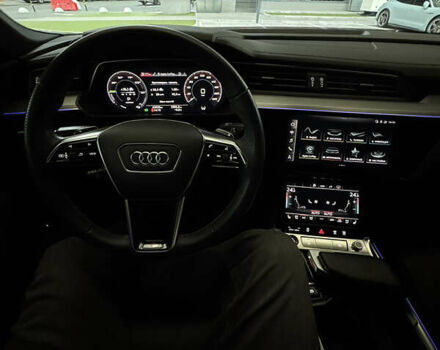 Белый Ауди E-Tron, объемом двигателя 0 л и пробегом 42 тыс. км за 50600 $, фото 15 на Automoto.ua