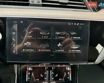 Белый Ауди E-Tron, объемом двигателя 0 л и пробегом 60 тыс. км за 34700 $, фото 74 на Automoto.ua