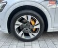 Белый Ауди E-Tron, объемом двигателя 0 л и пробегом 150 тыс. км за 33500 $, фото 13 на Automoto.ua