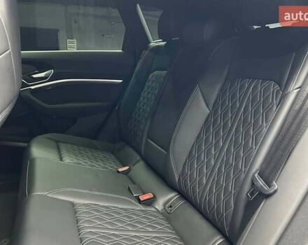 Білий Ауді E-Tron, об'ємом двигуна 0 л та пробігом 13 тис. км за 42500 $, фото 18 на Automoto.ua