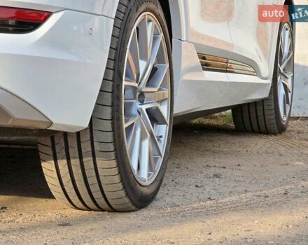 Белый Ауди E-Tron, объемом двигателя 0 л и пробегом 26 тыс. км за 48778 $, фото 82 на Automoto.ua