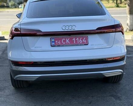 Белый Ауди E-Tron, объемом двигателя 0 л и пробегом 16 тыс. км за 44000 $, фото 3 на Automoto.ua