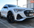 Белый Ауди E-Tron, объемом двигателя 0 л и пробегом 63 тыс. км за 41450 $, фото 18 на Automoto.ua