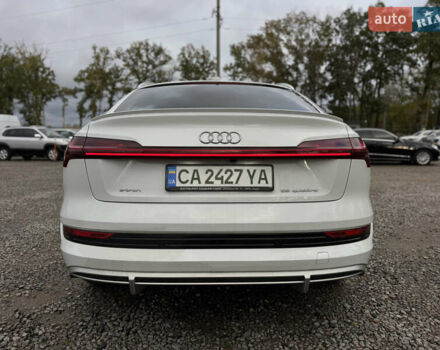 Белый Ауди E-Tron, объемом двигателя 0 л и пробегом 20 тыс. км за 51500 $, фото 5 на Automoto.ua