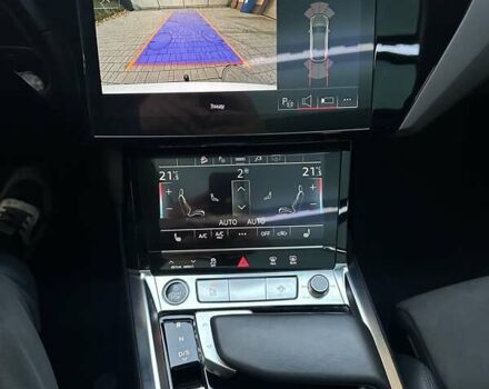 Белый Ауди E-Tron, объемом двигателя 0 л и пробегом 150 тыс. км за 33500 $, фото 26 на Automoto.ua