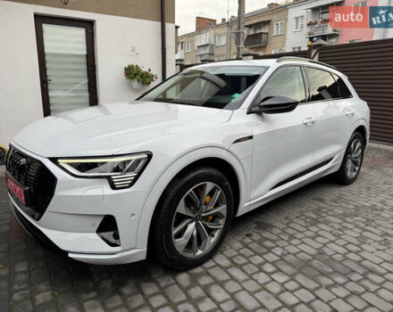 Белый Ауди E-Tron, объемом двигателя 0 л и пробегом 60 тыс. км за 34700 $, фото 5 на Automoto.ua
