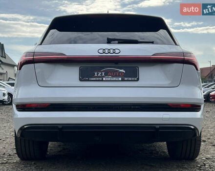 Белый Ауди E-Tron, объемом двигателя 0 л и пробегом 41 тыс. км за 42727 $, фото 6 на Automoto.ua