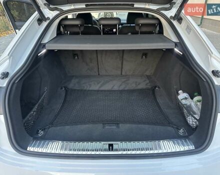 Белый Ауди E-Tron, объемом двигателя 0 л и пробегом 150 тыс. км за 33500 $, фото 41 на Automoto.ua