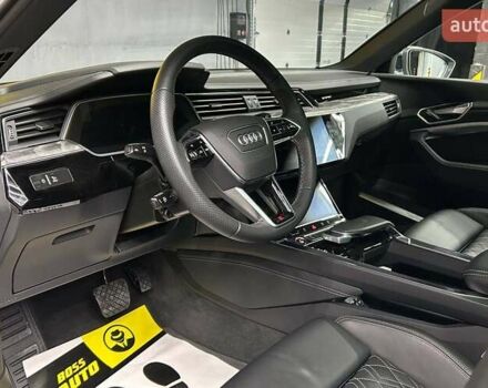 Білий Ауді E-Tron, об'ємом двигуна 0 л та пробігом 13 тис. км за 42500 $, фото 8 на Automoto.ua